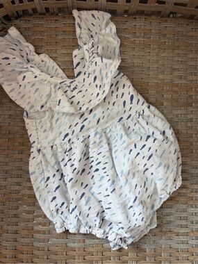 Adorable Girls Ruffled Fish Cotton Onesie, 3-6 Months